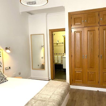 Dobo Malaga Puerto Apartment Bagian luar foto