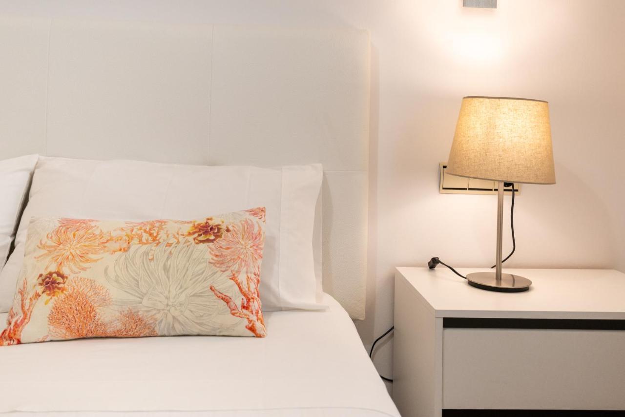 Dobo Malaga Puerto Apartment Bagian luar foto