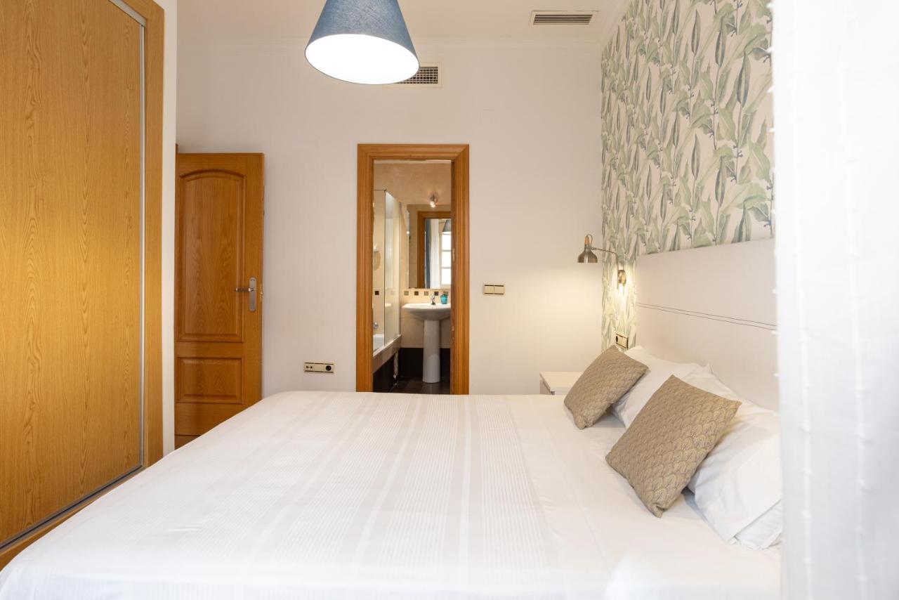 Dobo Malaga Puerto Apartment Bagian luar foto