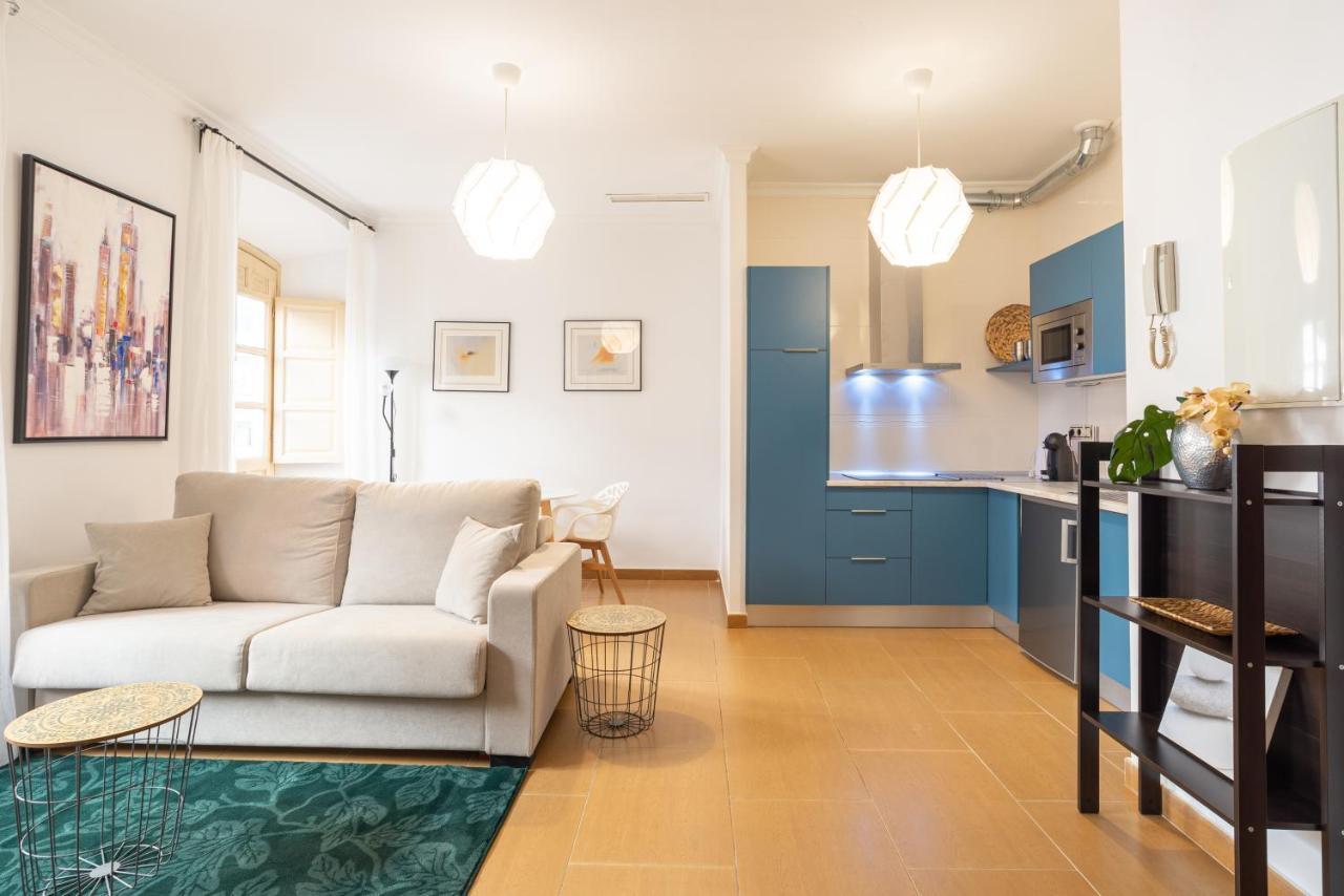 Dobo Malaga Puerto Apartment Bagian luar foto